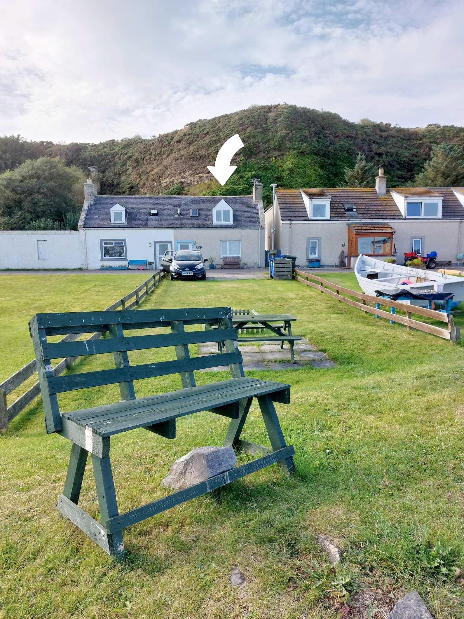 6 Rockfield Village